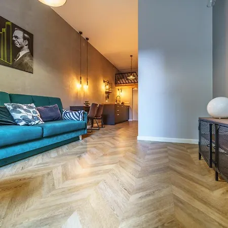 Apartment Stylish And Modern- Golden Apartment- Stare Miasto Warsaw